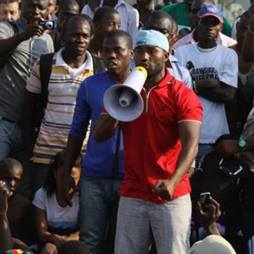 Operação contra “rebelião” leva vários activistas as cadeias de Luanda