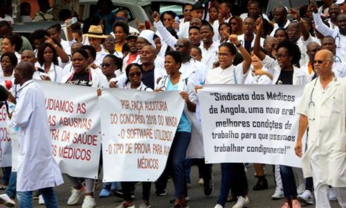 Angola-Medicos-Protesta-1-768x432-1
