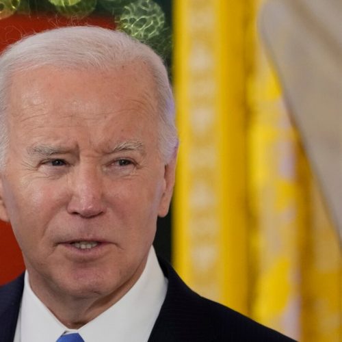 Bancada republicana da Câmara dos Representantes aprova inquérito de destituição de Biden