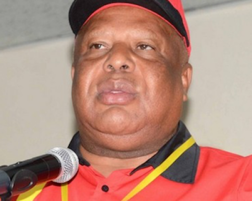 Higino Carneiro rejeita acusações e reafirma candidatura à liderança do MPLA