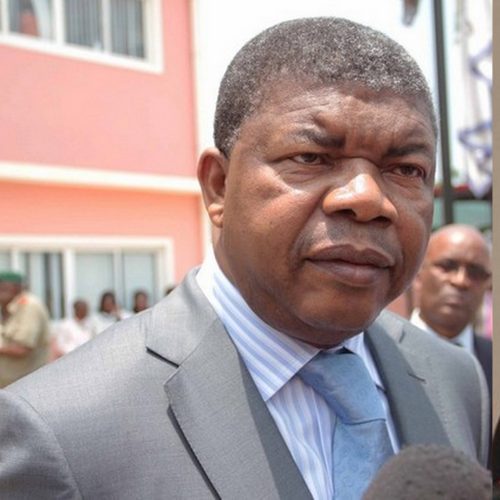 Silêncio de João Lourenço na superfaturação da frota de autocarros questionado por especialistas angolanos