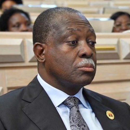 Processo contra Manuel Vicente e outros ex-dirigentes por corrupção e lavagem de dinheiro permanece estagnado em Portugal