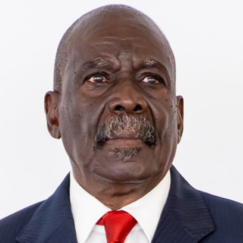 Presidente da FNLA evacuado por seguranças após ameaças de agressão de Ngola Kabango