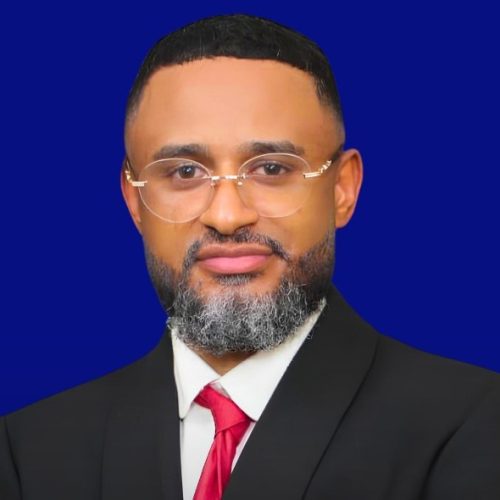 “A democracia foi traída” – diz Luís Castro líder do Partido Liberal