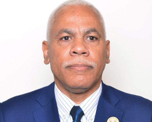 Ou o MPLA muda, ou cai! – Paulo de Carvalho