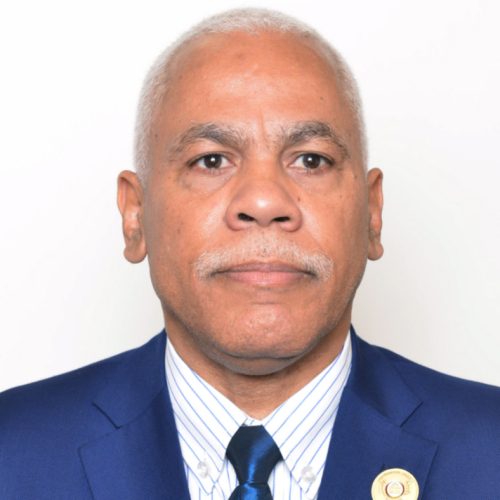 Ou o MPLA muda, ou cai! – Paulo de Carvalho