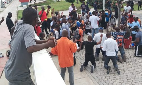 manif sonangol