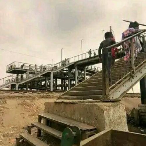 Pedonal da “Mama Gorda” em pedaços: populares acusa governador Luís Nunes de negligente